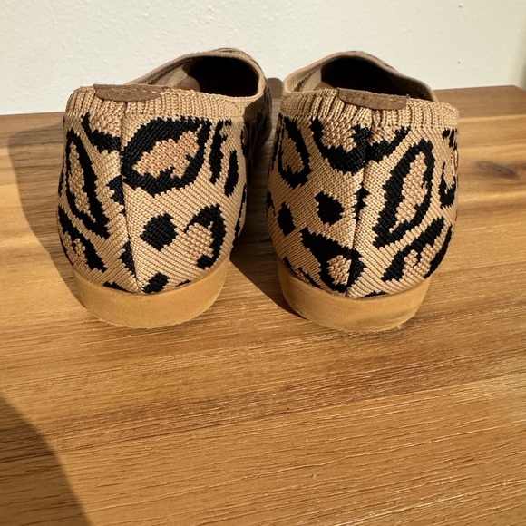 Vivaia Tamia Walker Flats Dark Leopard Size 37 US 7/7.5 EUC - Picture 9 of 10
